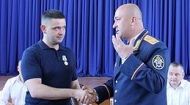 Жителя Симферополя Усеина Сейтумерова наградили за то, что он помог найти ребёнка в горах